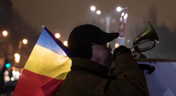 Хиляди души протестираха в Букурещ и редица други градове на