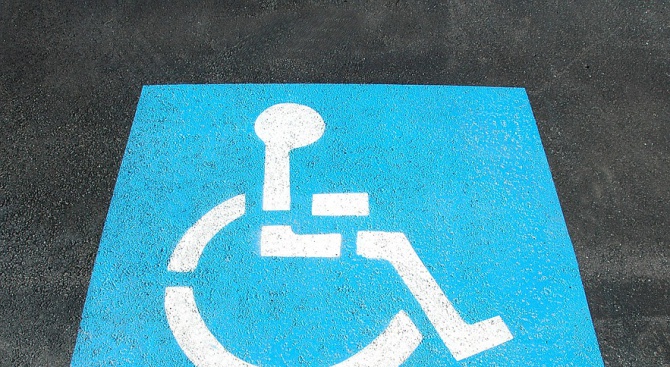 Конфликт за паркомясто, предназначено за хора с увреждания, предизвика възмущение