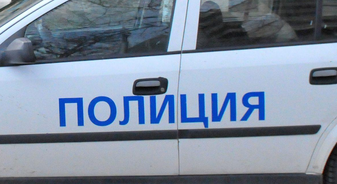 Полицаи от РУ-Нови пазар са задържали вчера в село Преселка