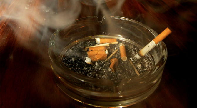 Общинският съвет на Токио гласува днес да бъде забранено тютюнопушенето