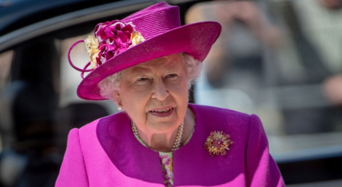 Кралица Елизабет II пропусна днешната служба в катедралата "Сейнт Пол"