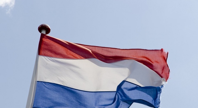 Холандия е обявила за "персона нон грата" двама служители на