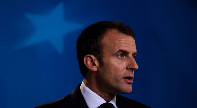 Френският президент Еманюел Макрон събра двете камари на френския парламент