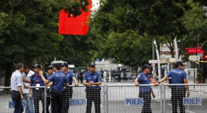 При нова операция на турските сили за сигурност в Истанбул