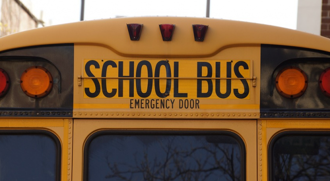Нов училищен автобус получи община Исперих от Министерството на образованието