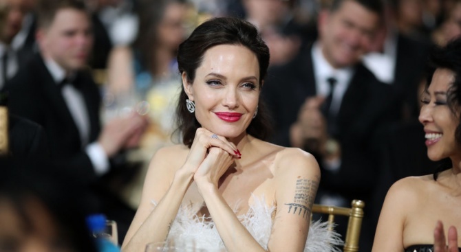 Холивудската красавица Анджелина Джоли има черен списък с врагове, на
