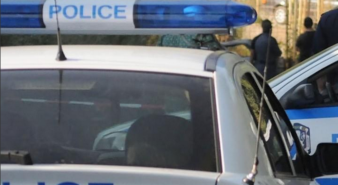 Служители на полицейското управление във Велико Търново задържаха 59-годишен мъж