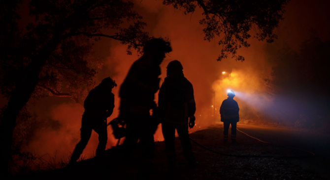 Горски пожари заплашват природен парк в най-южната част на Испания,
