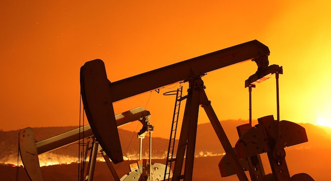 Експерти предупредиха, че се задава рязко поскъпване на петрола, съобщава