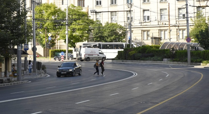 Ден по-рано отвориха за движение на автомобили булевард "Васил Левски",