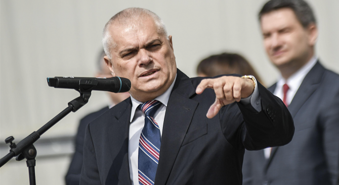 Вътрешният министър Валентин Радев заяви, че няма теч на информация