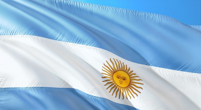 Аржентинският Сенат започна разискванията, преди да гласува дали да бъдат