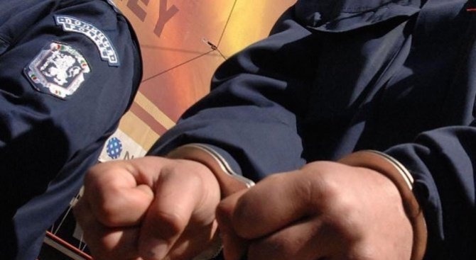 Криминалисти от РУ-Джебел задържаха 20-годишен, съпричастен към измамата при покупко-продажба