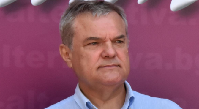 Председателят на АБВ Румен Петков заяви във Варна, че поведението