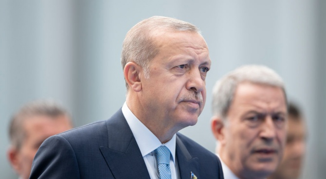 Турският президент Реджеп Ердоган призова турците "да не се тревожат"