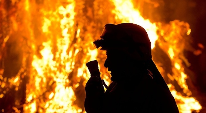 Горски пожар в Испания, който от понеделник унищожи над 3200