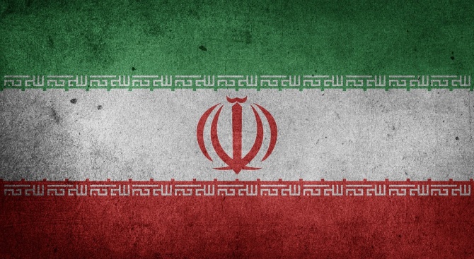 Иранският външен министър Мохамад Джавад Зариф се намеси в изострящия