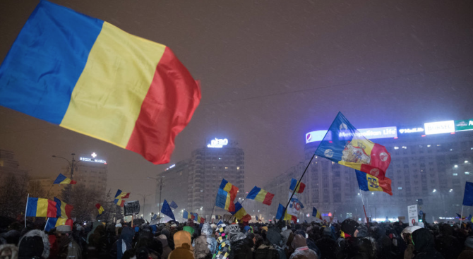 И днес продължава протестът на Площада на победата в Румъния.