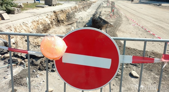 Кметът на София Йорданка Фандъкова провери днес реконструкцията на ул.“Резбарска“