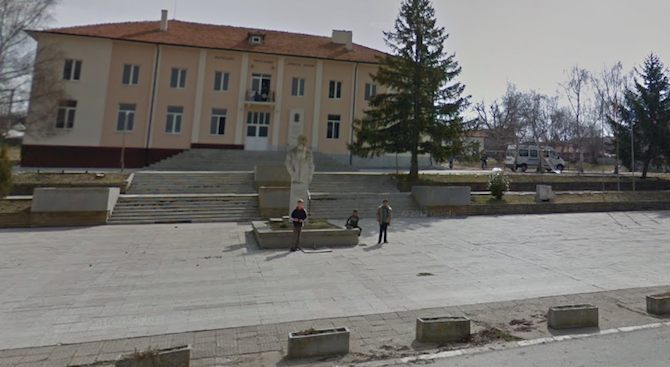 В село Ботево, община Тунджа, е възстановен паметник на загиналите