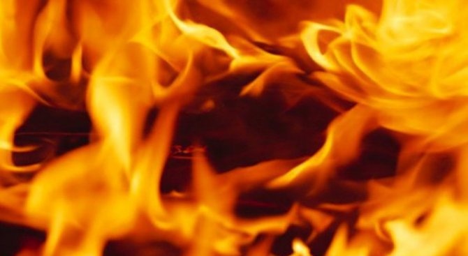 Сгради и домашно имущество са изгорели при пожар в каолиновското