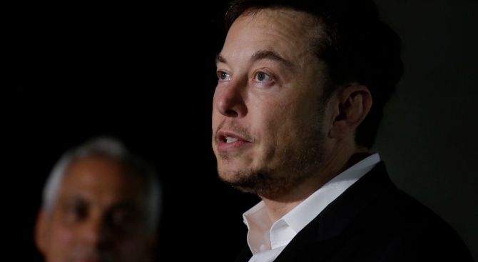 Създателят на SpaceX и Tesla Илон Мъск се оплака от