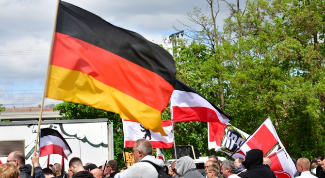 Традиционното неонацистко шествие в берлинския квартал Шпандау на годишнината от