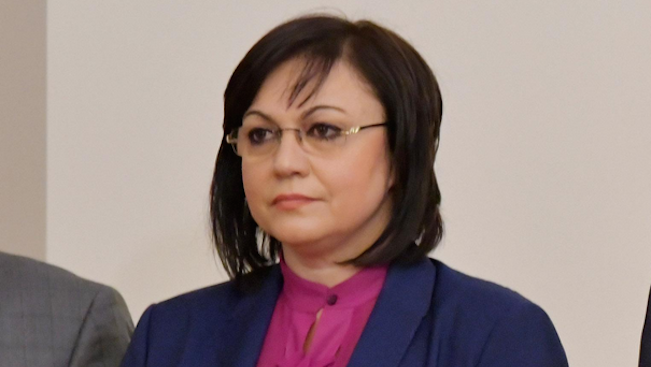 Председателят на НС на БСП Корнелия Нинова поздрави мюсюлманите по