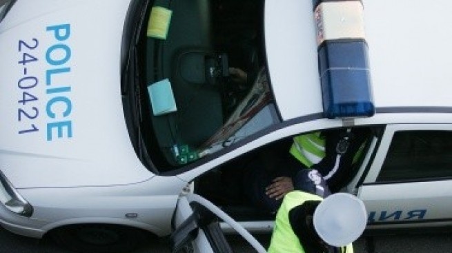 Солидно почерпен шофьор са установили полицаите в Шуменско. Вчера около