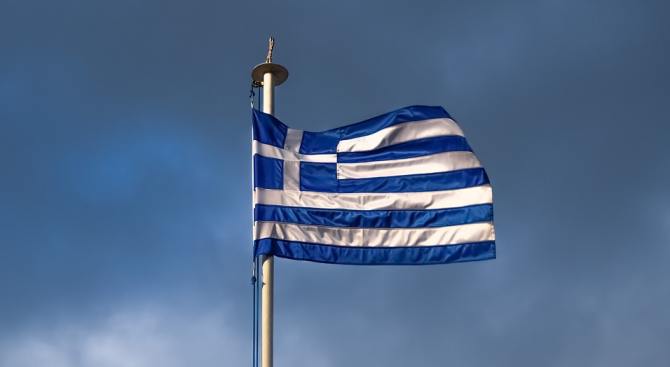 Гръцкото правителство обеща да повиши минималната работна заплата. Освен това