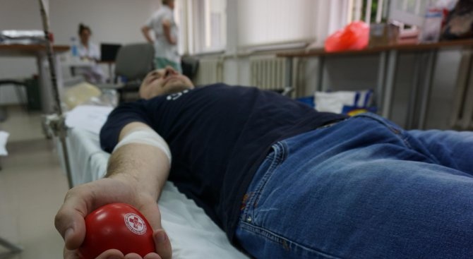 Отделението по трансфузионна хематология на УМБАЛ-Бургас организира кръводарителска акция за
