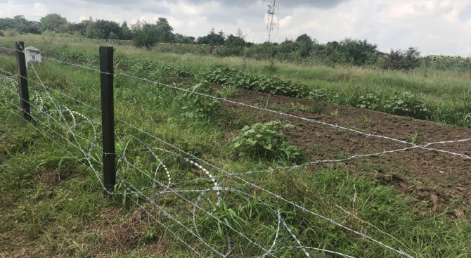 Завършена е защитната преграда по сухопътната българо-румънска граница за ограничаване