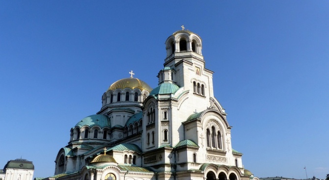 Патриаршеската катедрала "Св. Александър Невски" ще отбележи днес летния си