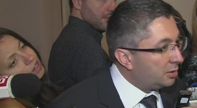 Министърът в оставка Николай Нанков заяви в кулоарите на парламента,