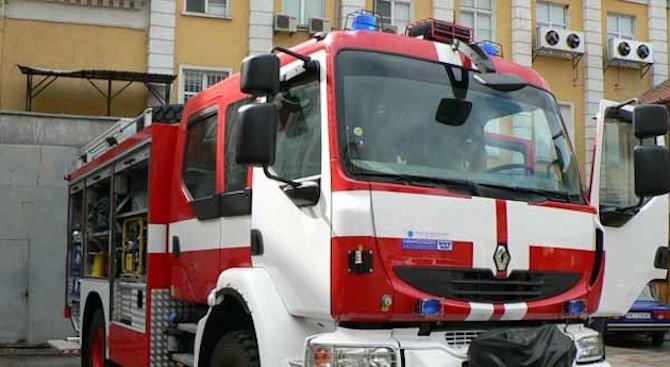 Варненските пожарникари вече разполагат с модерна техника и оборудване, обяви