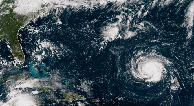 Ураганът Флорънс достигна последната 5-та степен и приближава Източното крайбрежие