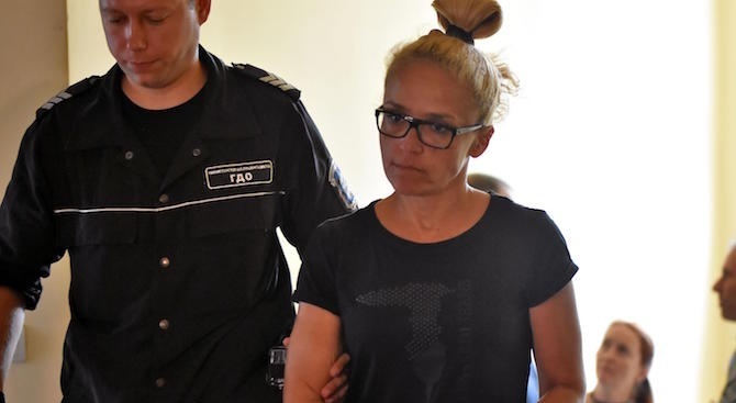 Арестуваният бивш кмет на столичния район "Младост" Десислава Иванчева се