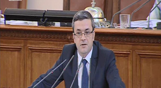 Депутатът от ГЕРБ Тома Биков очаква промените в кабинета на