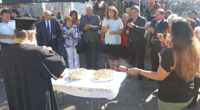 В Деня на независимостта Илияна Йотова участва в Националния тракийски