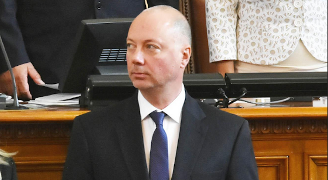 Министърът на транспорта, информационните технологии и съобщенията Росен Желязков ще