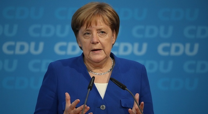 Германският канцлер Ангела Меркел призова днес своя консервативен блок -