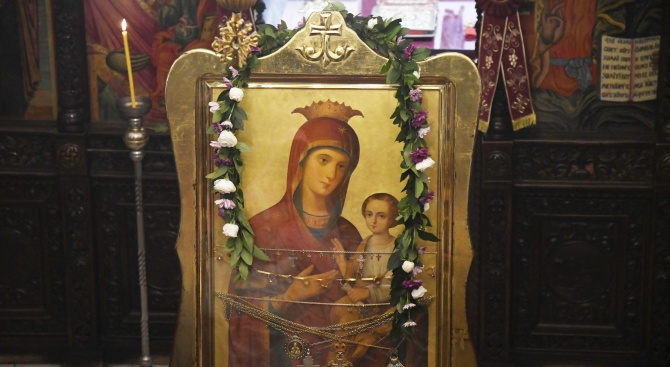 Чудотворната икона на Пресвета Богородица “Скоропослушница” пристига днес в Харманли