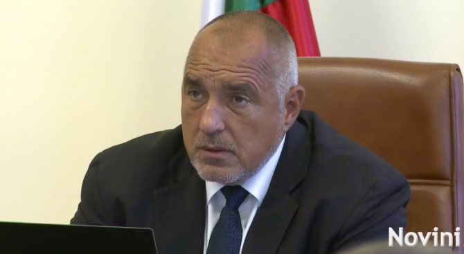 Премиерът Бойко Борисов коментира в кулоарите на парламента дали има