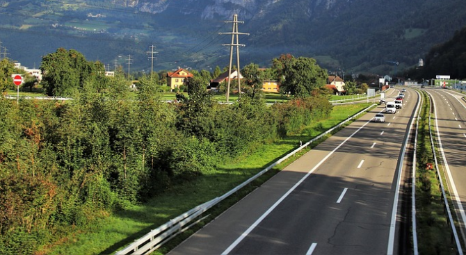 Повече от 12 километра улици и пътища във Велико Търново
