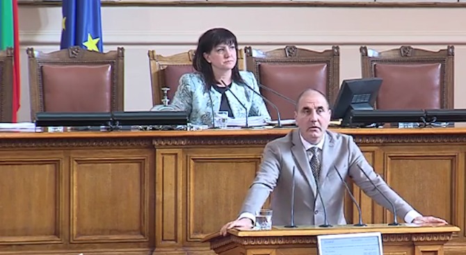 Днес присъстваме на третия вот на недоверие срещу кабинета "Борисов"