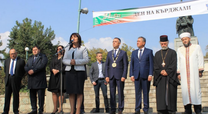 Председателят на Народното събрание Цвета Караянчева участва в честванията по