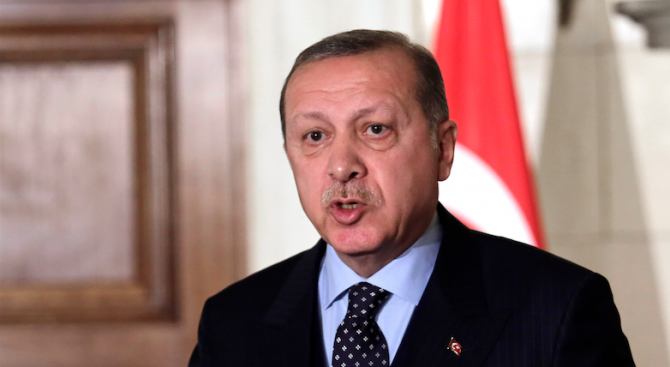 Турският президент Реджеп Тайип Ердоган е разговарял днес по телефона