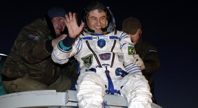 Новоизбраният президент на Бразилия Жаир Болсонаро номинира астронавта Маркос Понтис