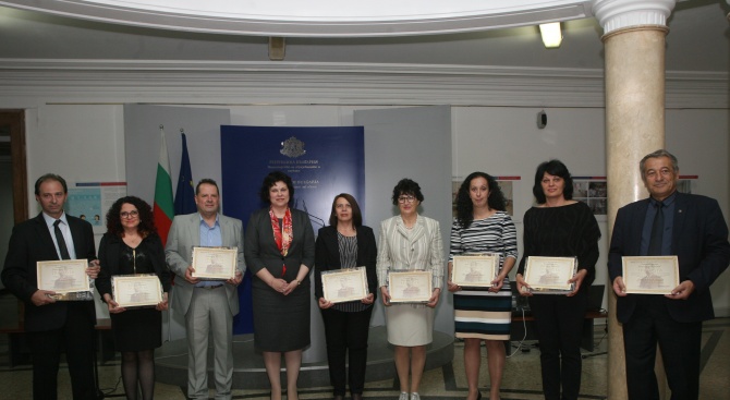 Осем педагогически специалисти от цялата страна получиха днес наградата "Константин