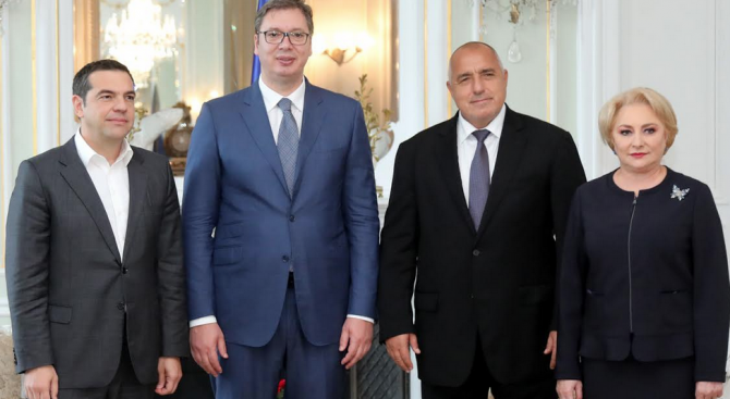 Премиерът Бойко Борисов посрещна в резиденция Евксиноград министър-председателите на Гърция